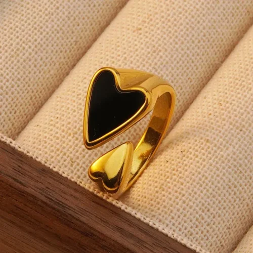 anillo doble corazon dorado negro
