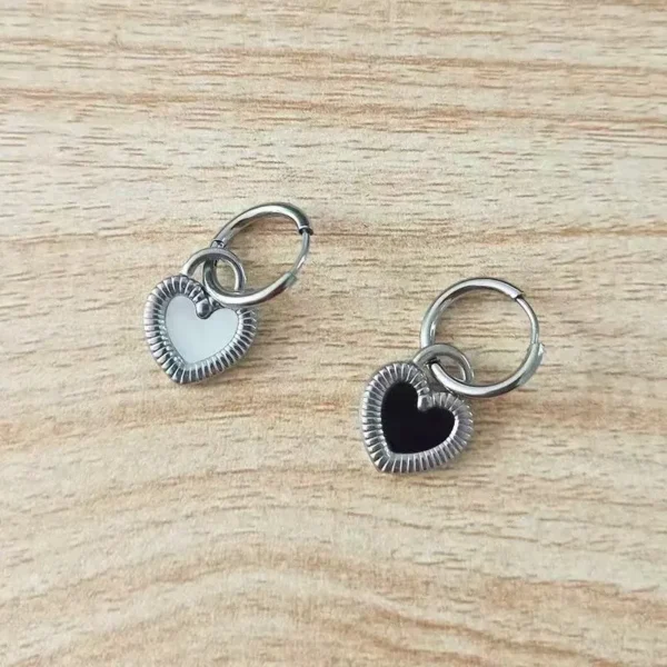 aretes corazon bw plateado