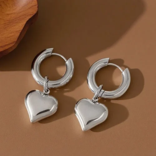 aretes corazon plateado