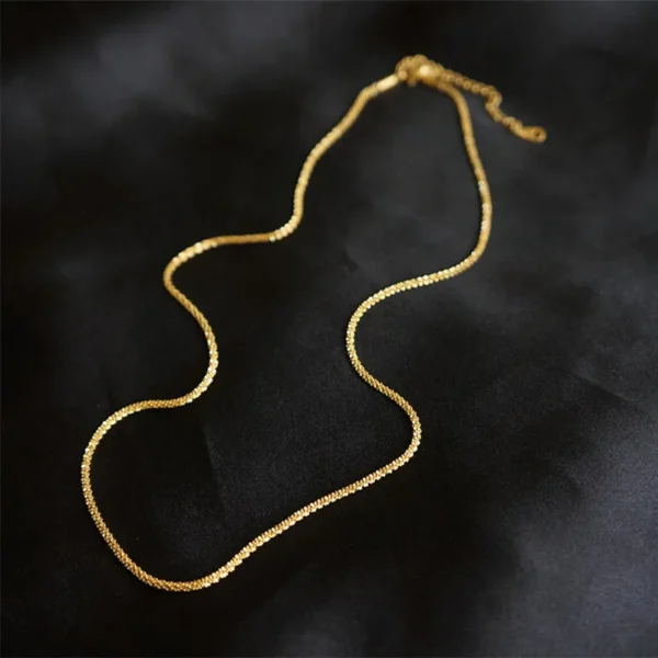 collar largo dorado