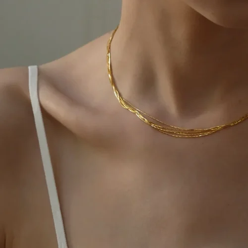 collar multiple dorado